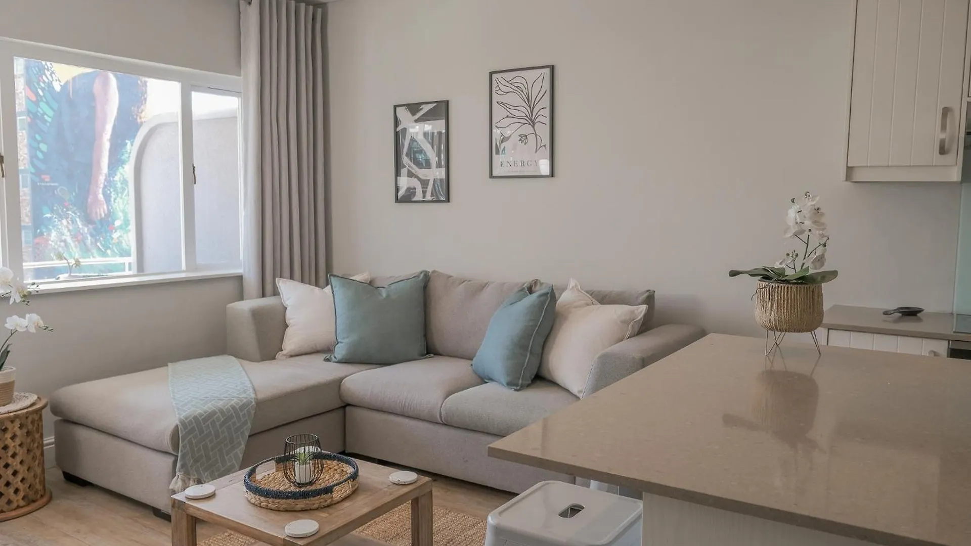 Coastal City Vibes - Stylish 2-Bedroom Kapstadt