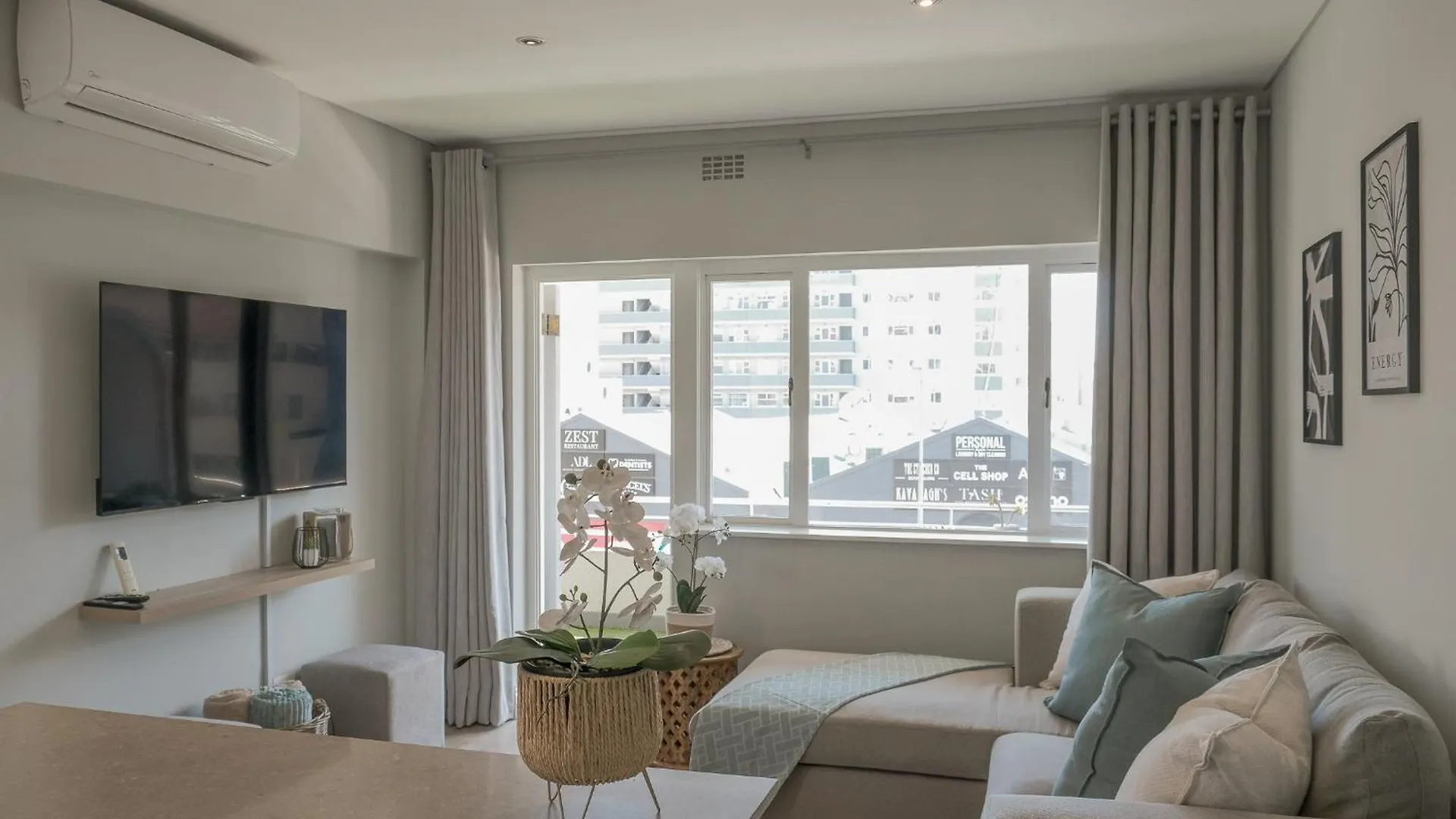 Coastal City Vibes - Stylish 2-Bedroom Kapstadt